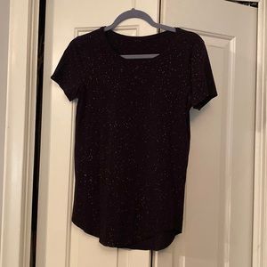Black speckled lulu tee